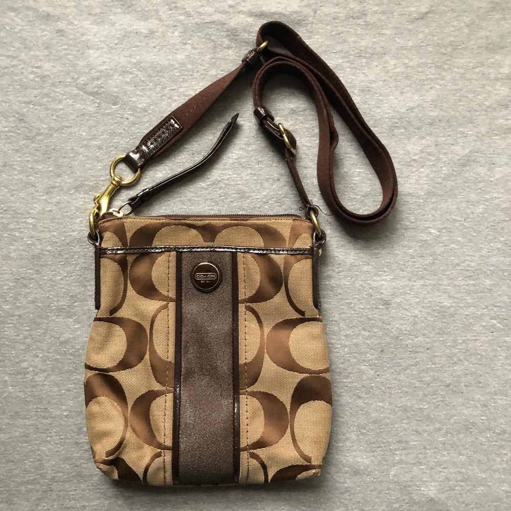 Women’s Crossbody Coach Purse